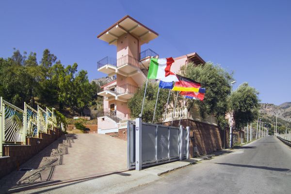 Residence Villa Mare Taormina (Letojanni)